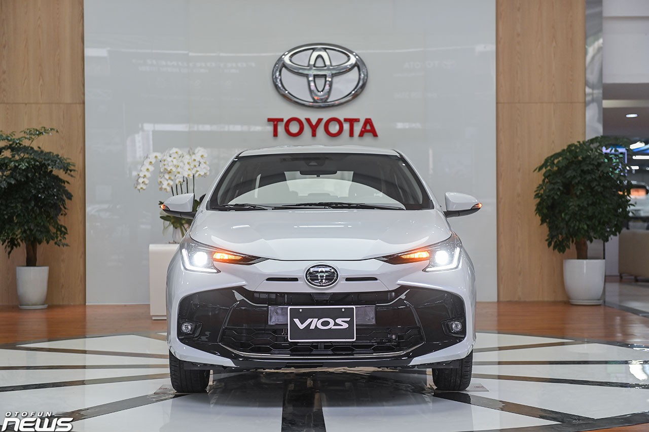 Toyota Vios 2023, Honda City 2023 mới ra mắt đã giảm giá, quyết chạy đua với Hyundai Accent