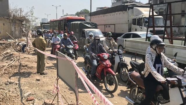 Chất lượng không khí Hà Nội kém tại các điểm quan trắc giao thông