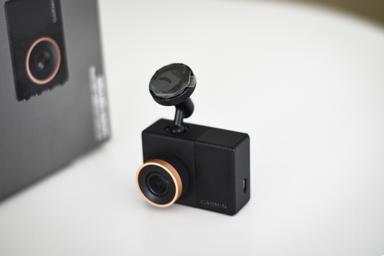 soi chi tiet garmin gdr e560 camera hanh trinh nho ma co vo