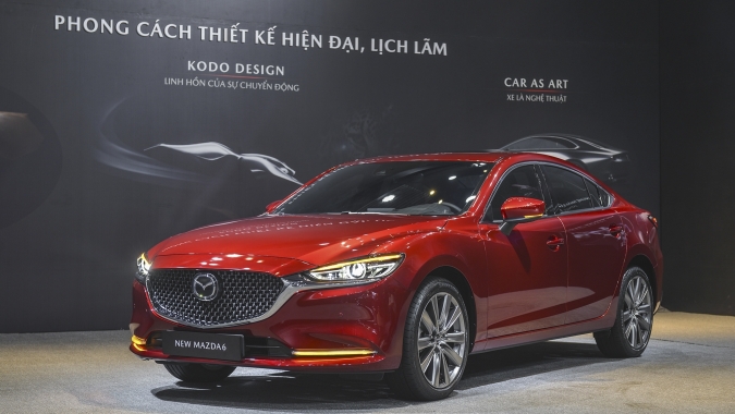 Chi tiết Mazda 6 phiên bản 2.5L cao cấp nhất