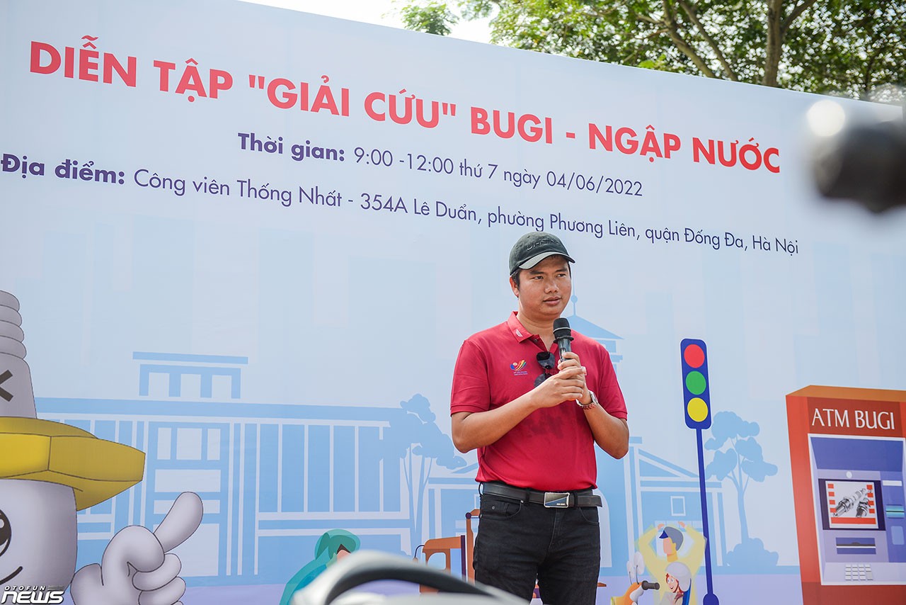Hướng dẫn 'giải cứu' bugi ngập nước tại Hà Nội