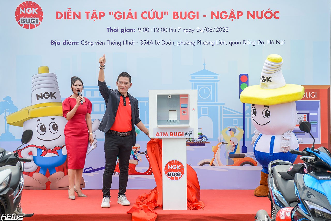 Hướng dẫn 'giải cứu' bugi ngập nước tại Hà Nội