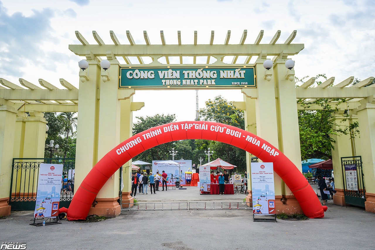 Hướng dẫn 'giải cứu' bugi ngập nước tại Hà Nội