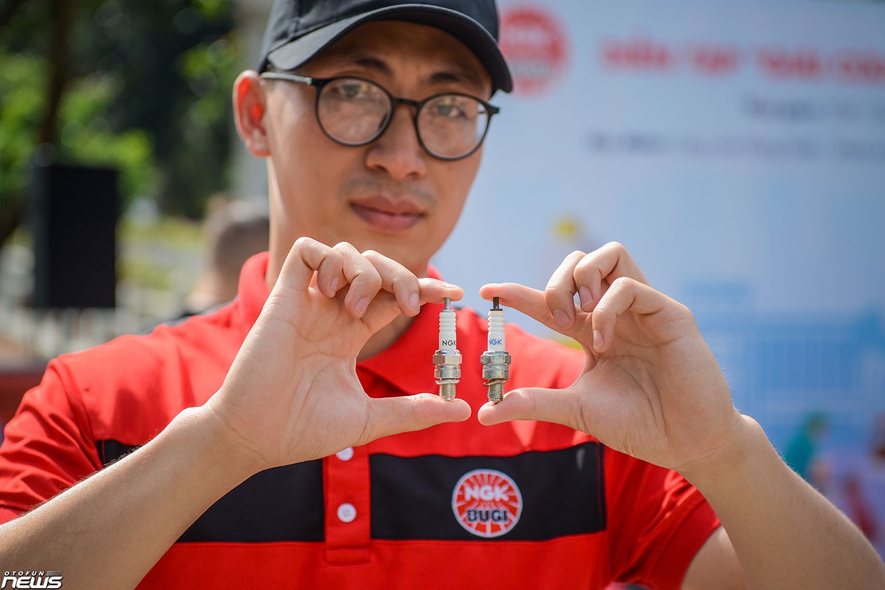 Hướng dẫn 'giải cứu' bugi ngập nước tại Hà Nội