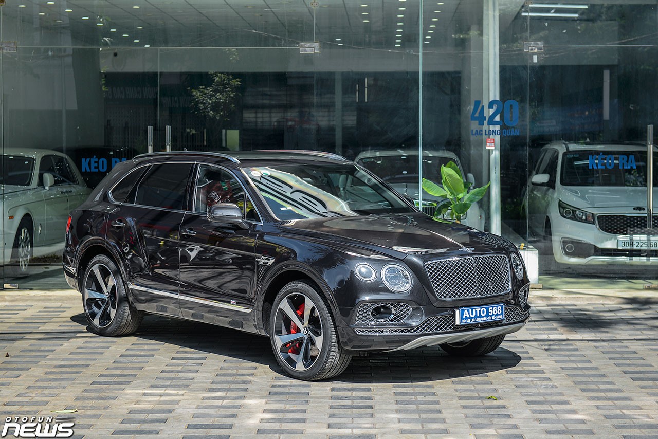 Cận cảnh Bentley Bentayga Mulliner 2020 giá 15 tỷ đồng