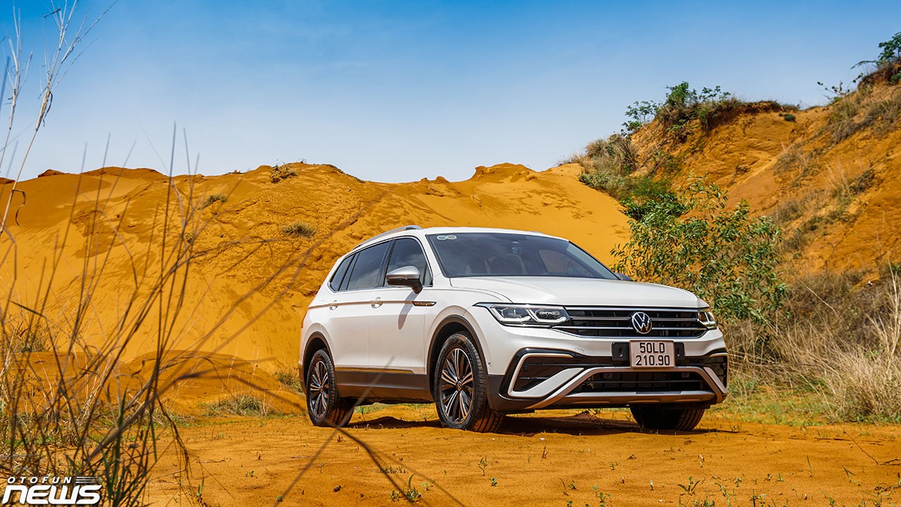 Volkswagen Tiguan Allspace 2023 giảm giá mạnh, chỉ còn 1,699 tỷ đồng