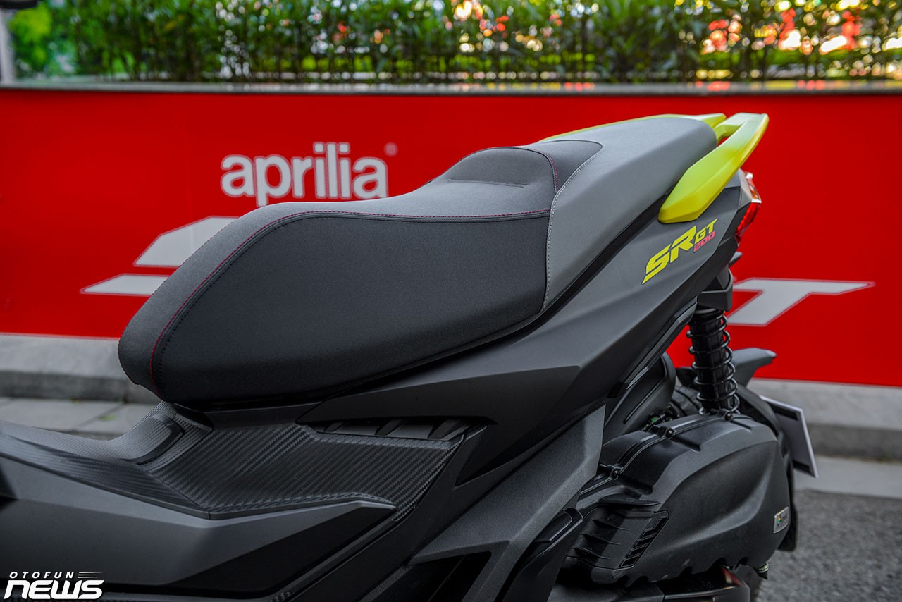 Hình chi tiết Aprilia SR GT 200 bản thể thao giá gần 100 triệu