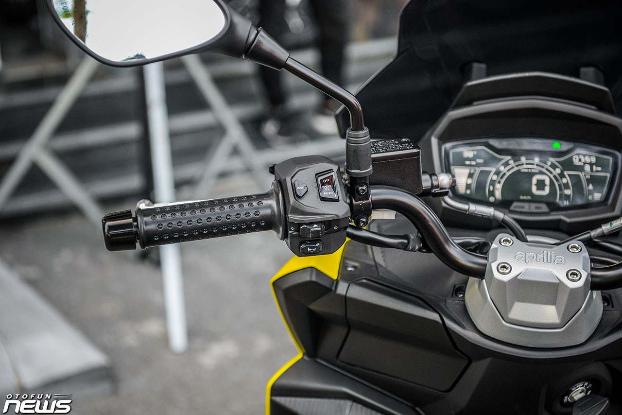 Hình chi tiết Aprilia SR GT 200 bản thể thao giá gần 100 triệu