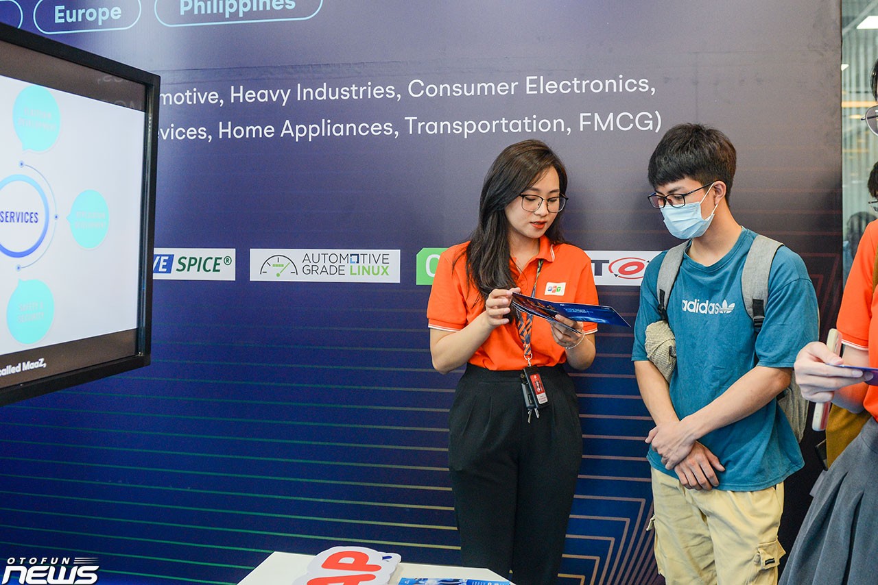 FPT Software Autotive Tech Show thu hút hơn 1.000 người đến tham dự