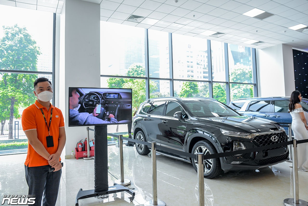 FPT Software Autotive Tech Show thu hút hơn 1.000 người đến tham dự