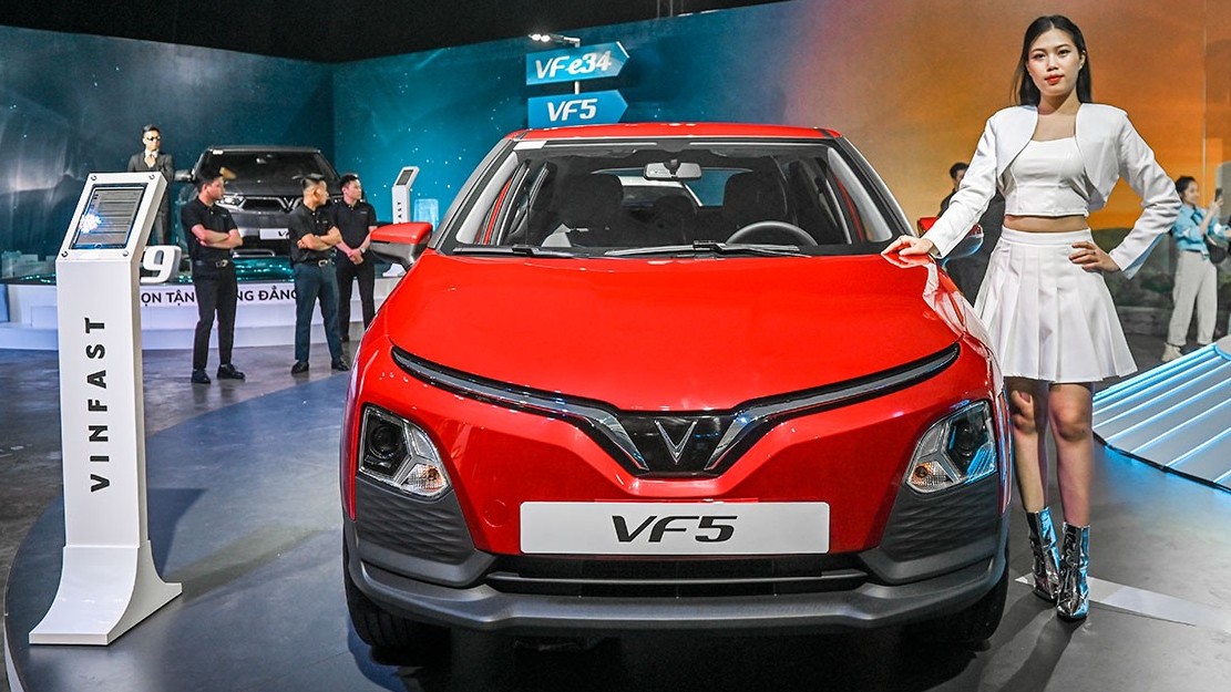 Mercedes-Benz và VinFast tăng giá một số mẫu xe từ năm 2024