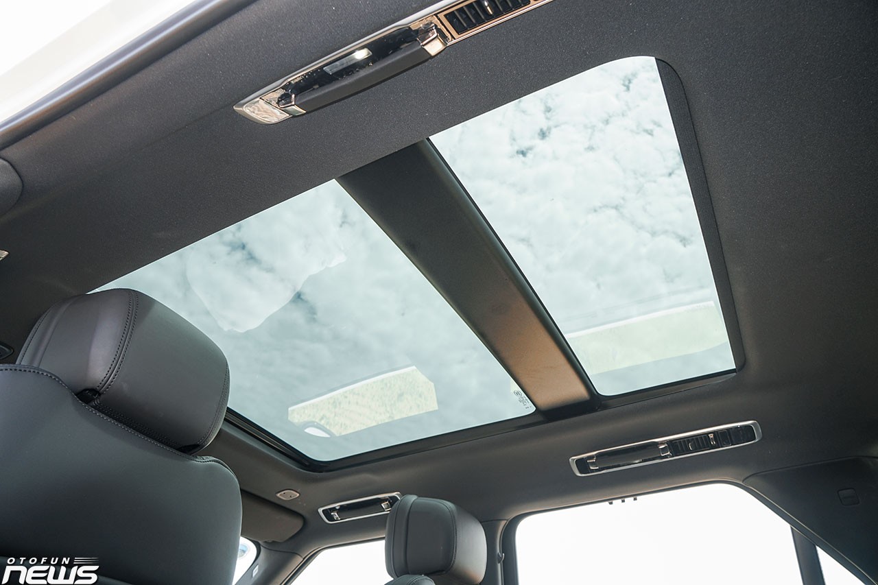 Range Rover Sport 2023: SUV thể thao dành cho người thích lái
