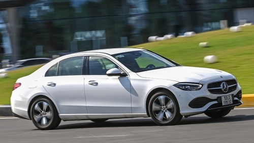 Mercedes-Benz C200 Avantgarde Plus: Chiếc xe cho người tinh tế
