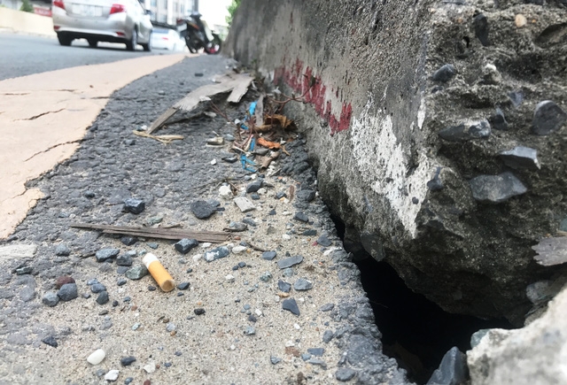 Toát mồ hôi đánh vật với con đường tai tiếng nhất TP Hồ Chí Minh toat mo hoi danh vat voi con duong tai tieng nhat tp ho chi minh