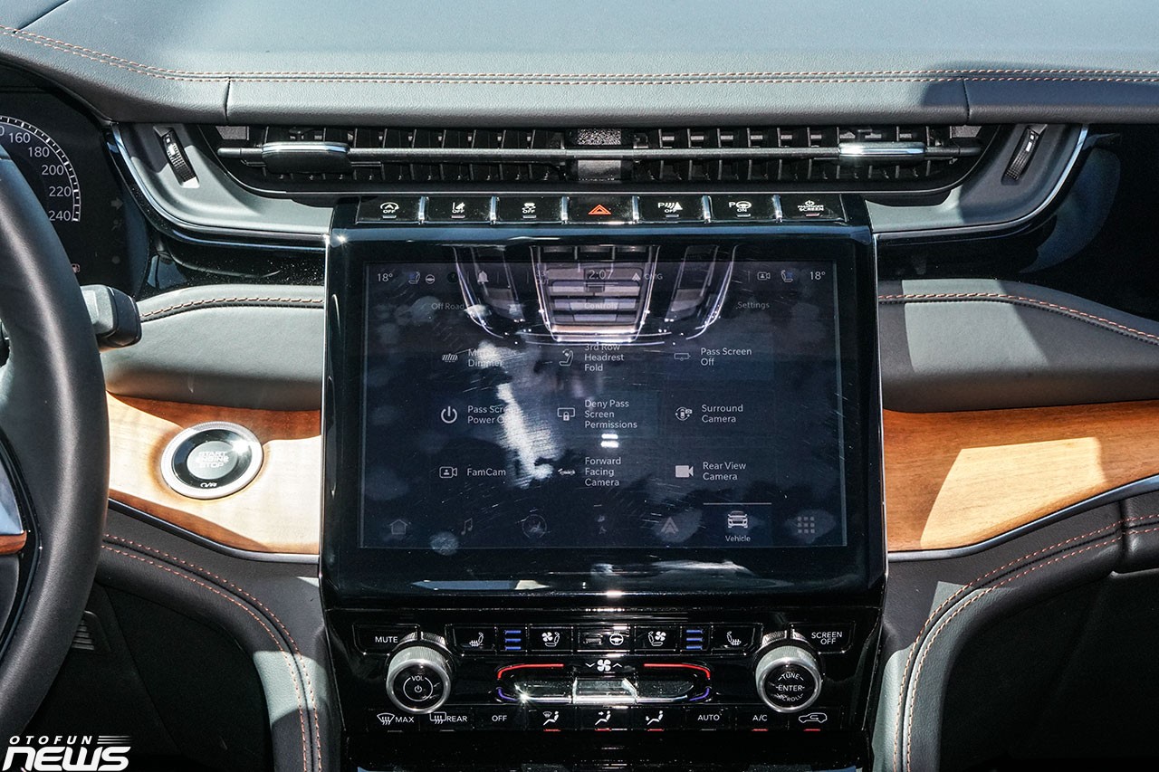 Jeep Grand Cherokee L 2023: SUV cỡ lớn ba hàng ghế, thực dụng đúng chất Mỹ Jeep Grand Cherokee L 2023: SUV cỡ lớn ba hàng ghế, thực dụng đúng chất Mỹ