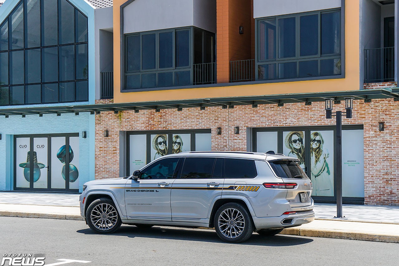 Jeep Grand Cherokee L: SUV cỡ lớn ba hàng ghế, thực dụng đúng chất Mỹ