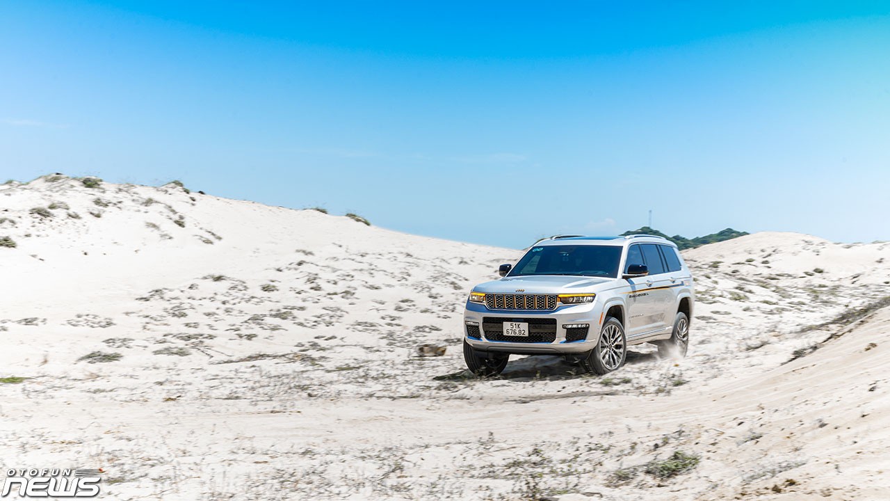 Jeep Grand Cherokee L 2023: SUV cỡ lớn ba hàng ghế, thực dụng đúng chất Mỹ
