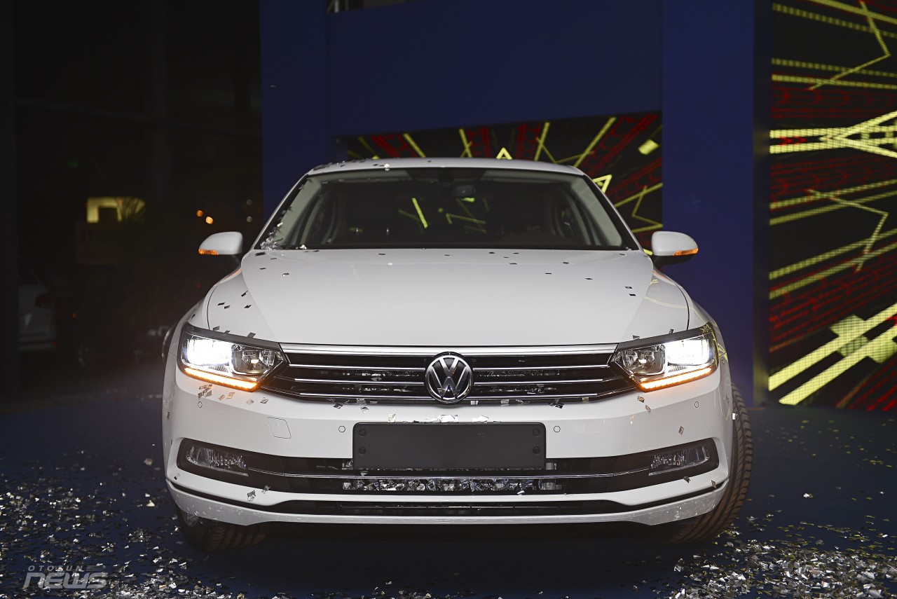 suc hut kho cuong cua bo doi volkswagen new beetle dune va new passat bluemotion