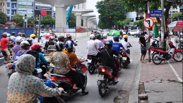 Hà Nội, TP Hồ Chí Minh sẽ kiểm tra khí thải xe máy trên 175 cm3 từ 1/7/2018