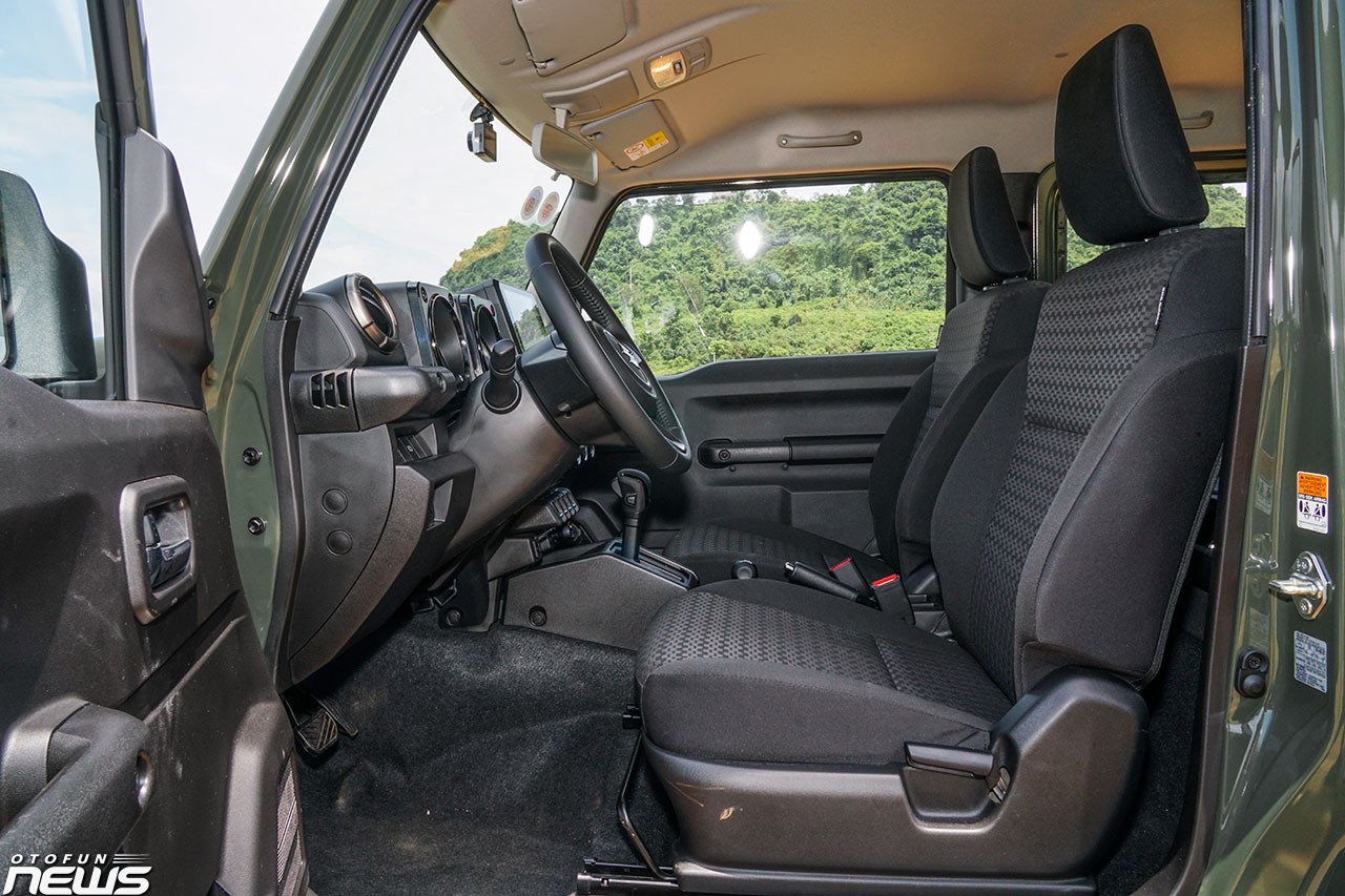 Cận cảnh Suzuki Jimny chính hãng sắp bán tại Việt Nam vào tháng 11