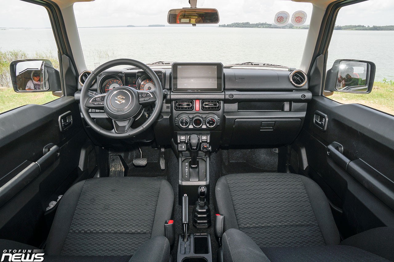 Suzuki Jimny mẫu xe dành cho 'dân chơi'