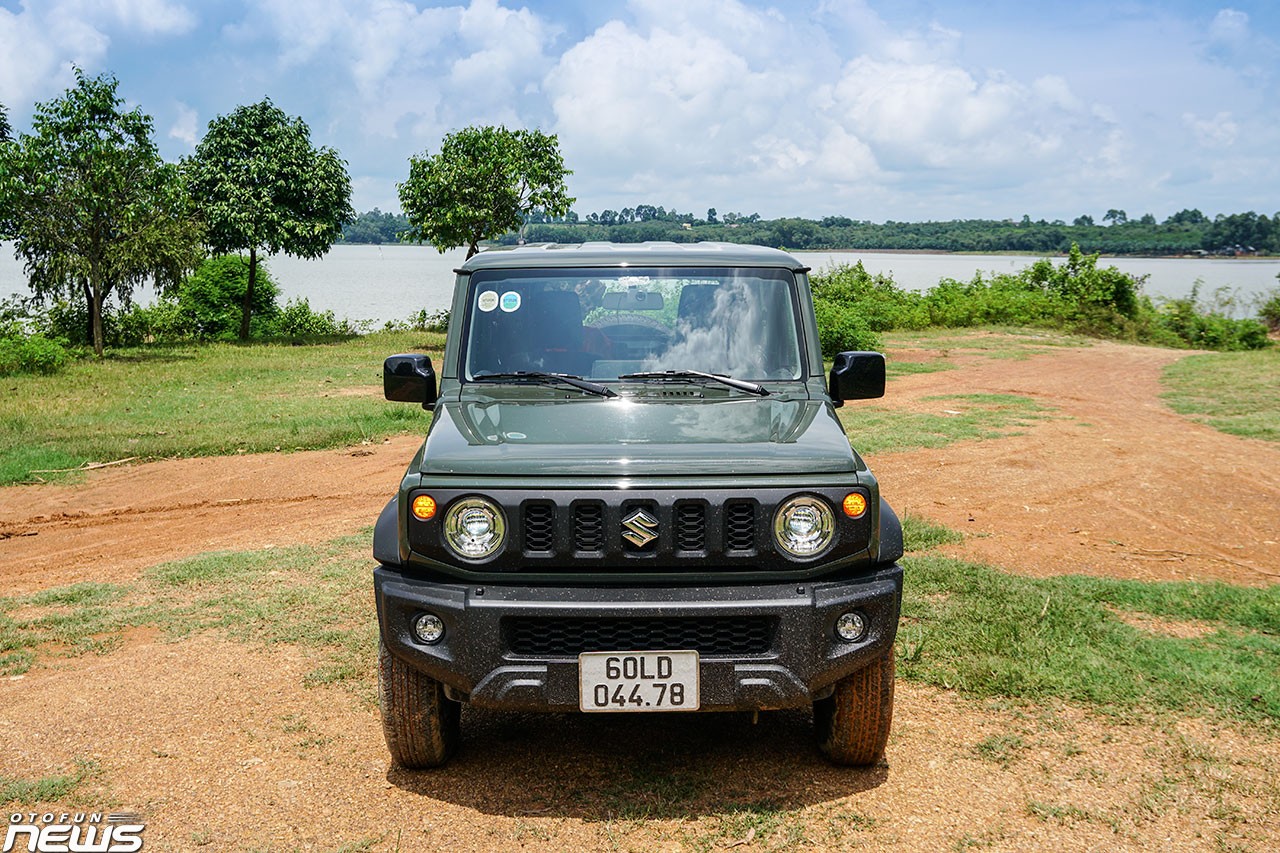 Cận cảnh Suzuki Jimny chính hãng sắp bán tại Việt Nam vào tháng 11