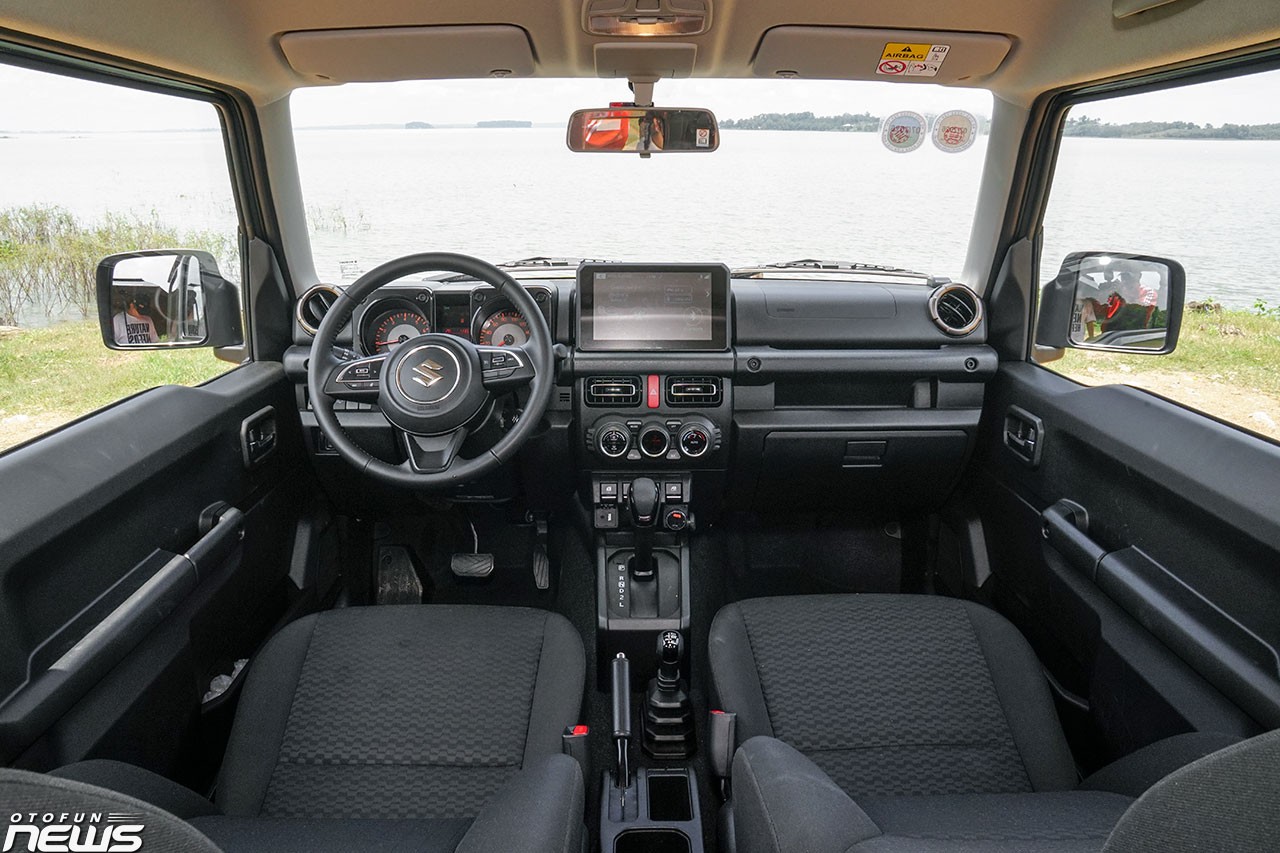 Lộ giá bán Suzuki Jimny, theo đó giá lăn bánh của xe là 905 triệu tại Hà Nội?
