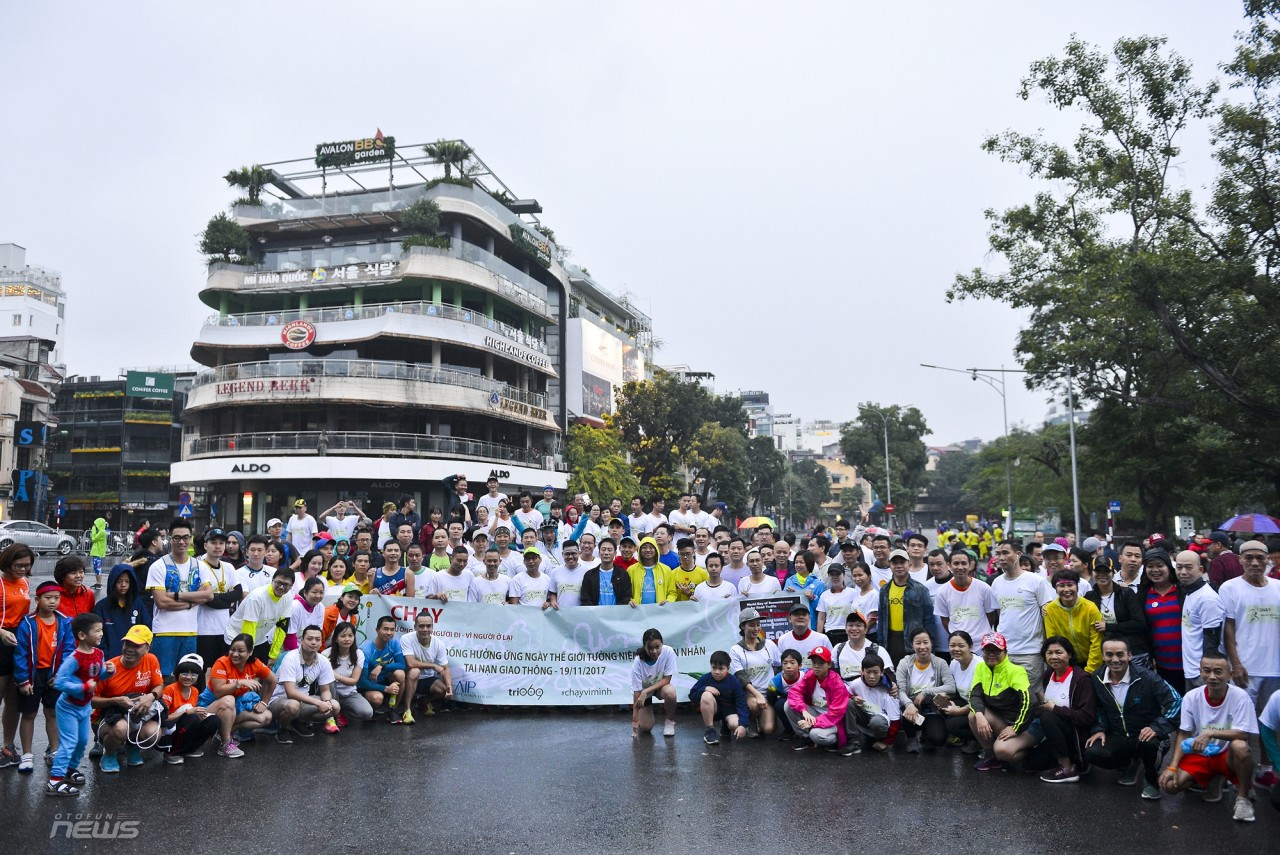 "Chạy vì An toàn giao thông" đông người tham dự dù mưa gió chay vi an toan giao thong dong nguoi tham du du mua gio