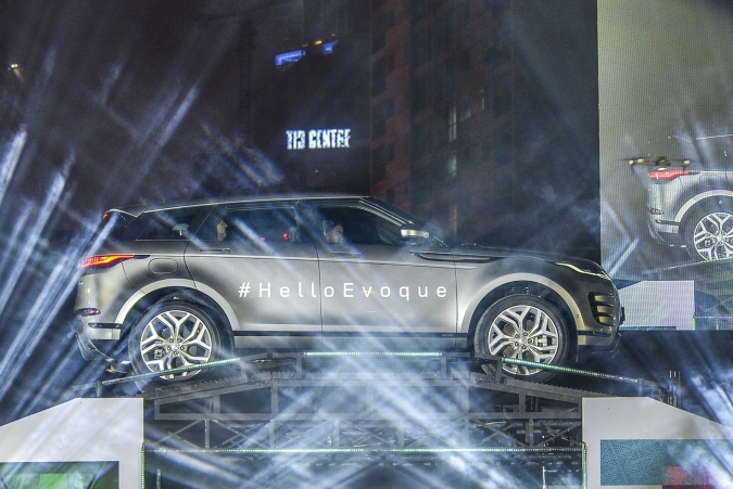 Range Rover Evoque 2020 ra mắt khách hàng Hà Nội