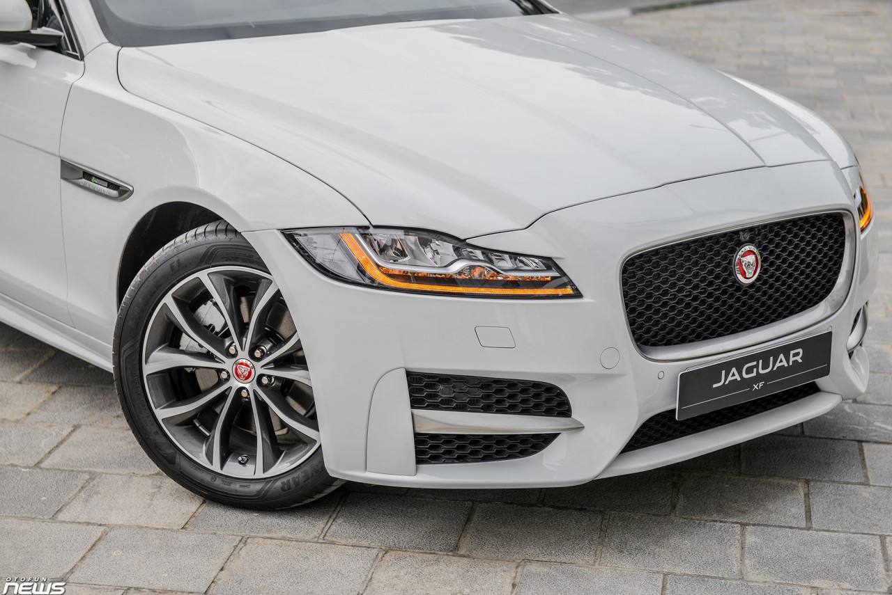 Doanh số Jaguar Land Rover giảm 23,6% trong năm 2020 vì Covid-19
