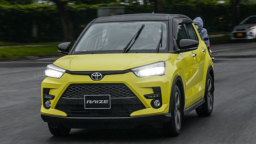 XE CỦA NĂM 2022: Toyota Raize đang nhận số lượt bình chọn gấp đôi Kia Sonet