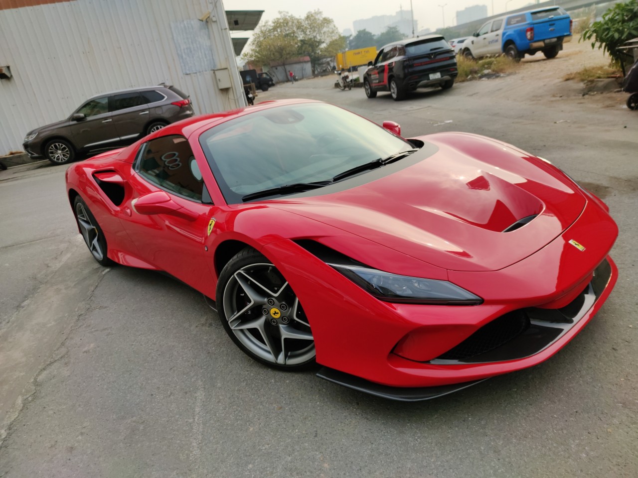 Siêu phẩm Ferrari F8 Tributo Spider thứ hai cập bến Việt Nam