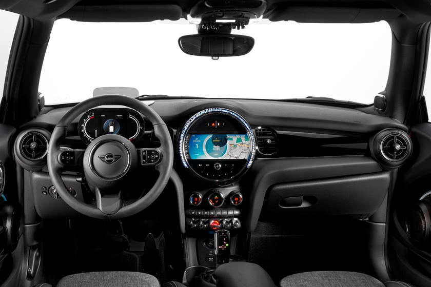 Mini giới thiệu đội hình 2022 với những thay đổi đáng chú ý