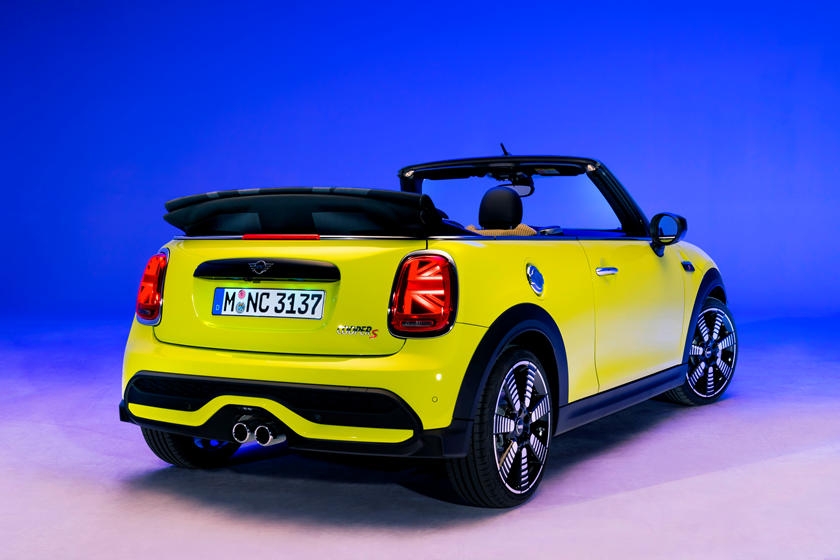 Mini giới thiệu đội hình 2022 với những thay đổi đáng chú ý