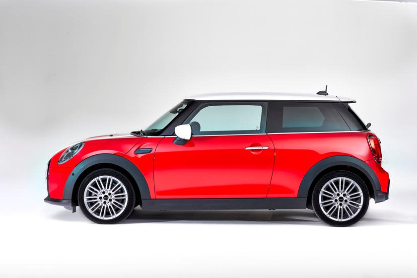 Mini giới thiệu đội hình 2022 với những thay đổi đáng chú ý