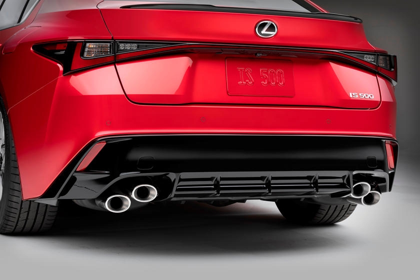 Lexus IS 500 F Sport Performance Hoàn toàn mới 2022 được trang bị sức mạnh V8
