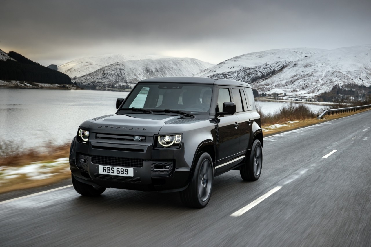 Land Rover Defender V8 mạnh 517 mã lực
