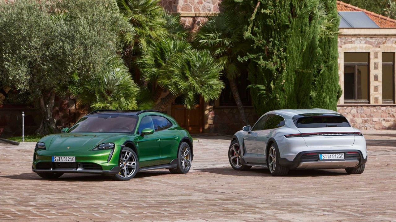 Porsche Taycan Cross Turismo 2021