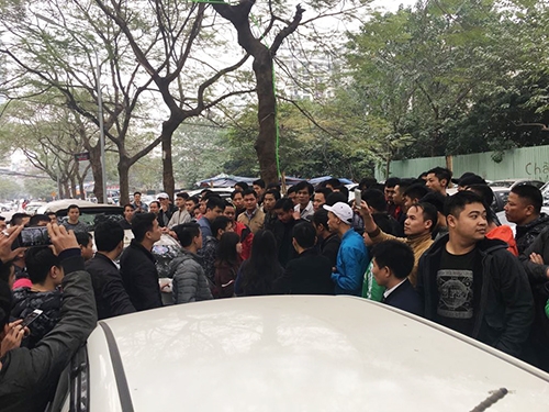 hang tram tai xe uber grab tap trung phan doi tang chiet khau
