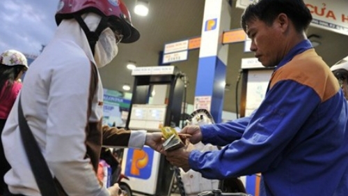 Xăng sinh học E5 RON92 tăng hơn 400 đồng từ 15 giờ chiều 19/1