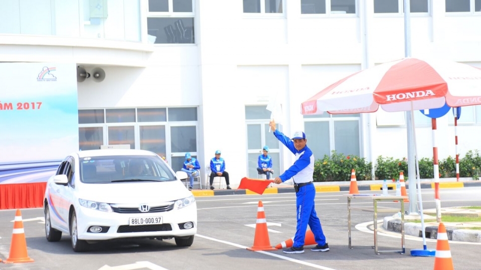 Tổng kết hoạt động lái xe an toàn năm 2017 của Honda Việt Nam