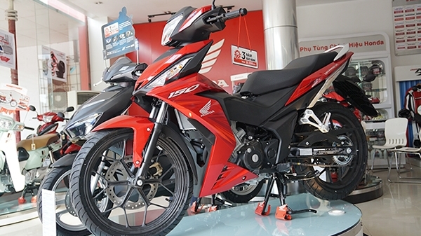 Honda Việt Nam khuyến mãi mua xe tặng xe