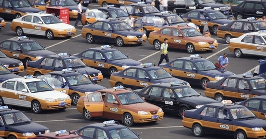 Bắc Kinh muốn thay hết taxi chạy xăng bằng xe điện