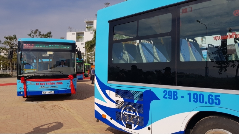 Bí thư Thành ủy Hà Nội yêu cầu đẩy mạnh phát triển mini buýt