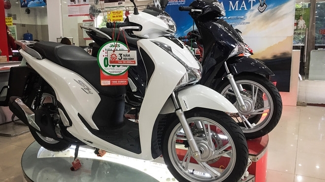 Giá xe máy tăng cao những ngày cận Tết