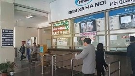 Dân đổ về quê nghỉ Tết, bến xe vắng chưa từng thấy