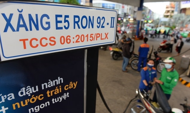 Việt Nam sẽ thay xăng A92 bằng xăng E5 từ năm 2018