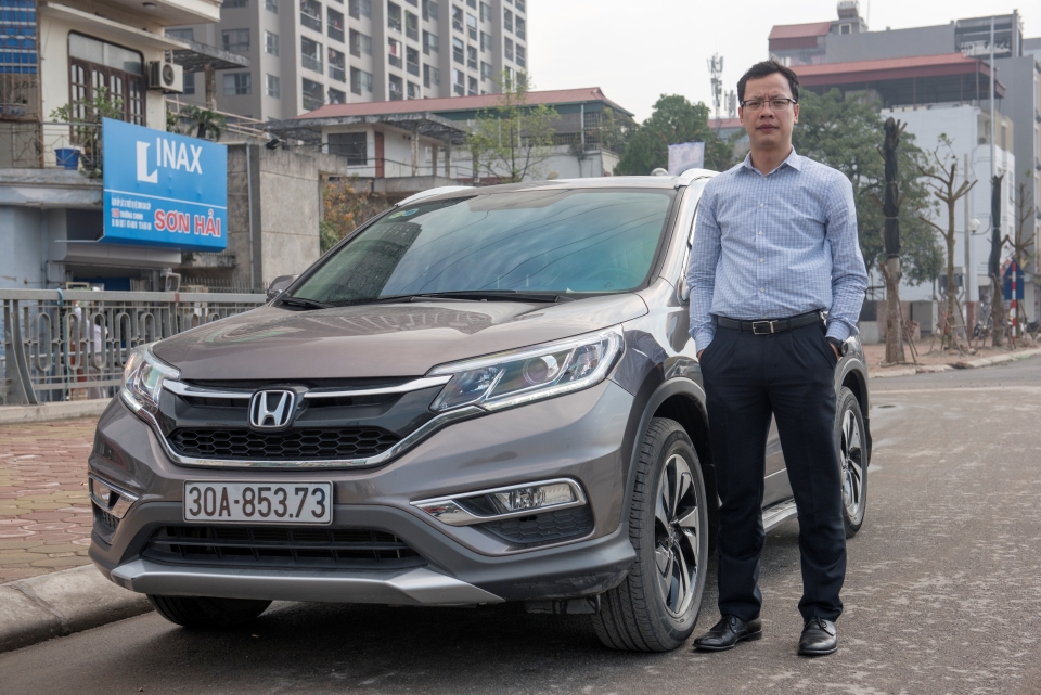 khach hang noi gi khi cam lai honda cr v