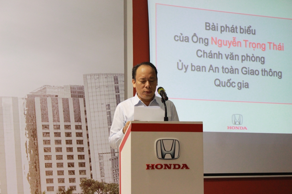 honda viet nam phat dong chuong trinh dao tao kien thuc va ky nang lai xe o to an toan cho sinh vien