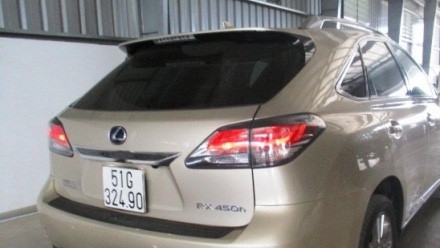 vu 32 xe lam gia giay to de dang kiem hon xe sang da xe co